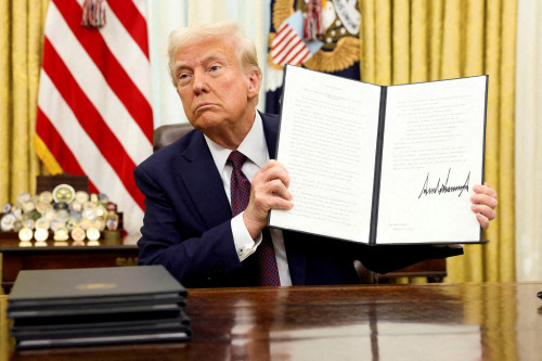 Donald Trump fails to pay $360,000 legal bill over failed ‘Steele dossier’ lawsuit, UK court told