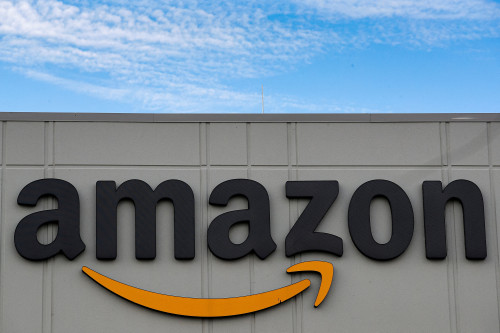 Amazon bids to buy TikTok as deadline looms, U.S. administration official says