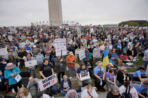 Anti-Trump protesters gather in Washington, other US cities