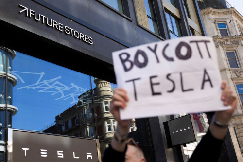 Musk’s White House exit refocuses questions about Tesla, other businesses
