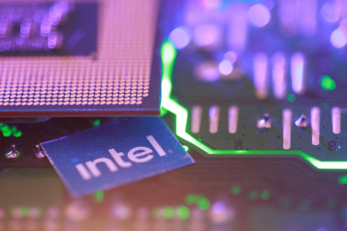 Trump wants more deals like Intel’s, worrying business community