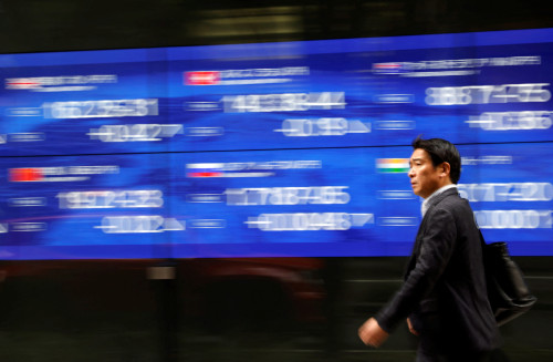 Stocks firm as Fed rate cut bets soothe earnings season jitters