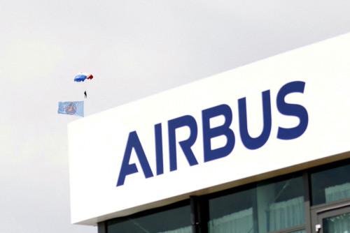 Airbus sees world freighter fleet growing 45% by 2044
