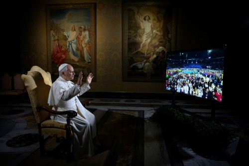 Don’t let AI do your homework, Pope Leo tells US youth