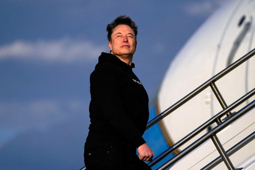 Elon Musk becomes first person worth $700 billion following pay package ruling
